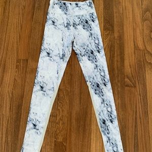All Fenix high rise marble leggings with mesh